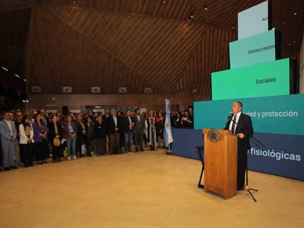 Web...Edifica-Nequen-7V0A0460-696x387