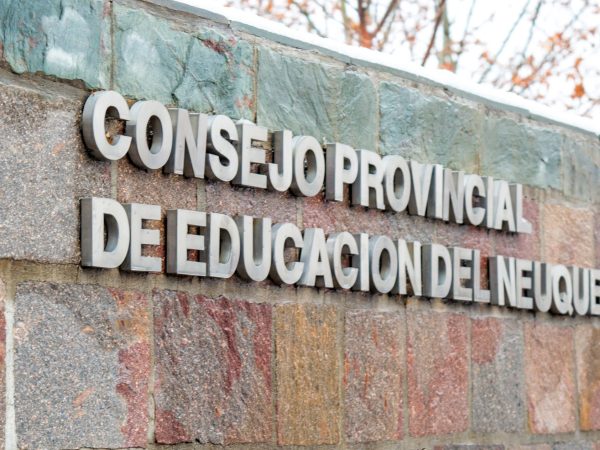 web NUEVO CENTRO DE EDUCACIÓN FÍSICA PARA CENTENARIO